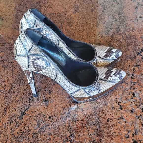 Gucci Snakeskin High Heels 38 - Picture 3 of 7
